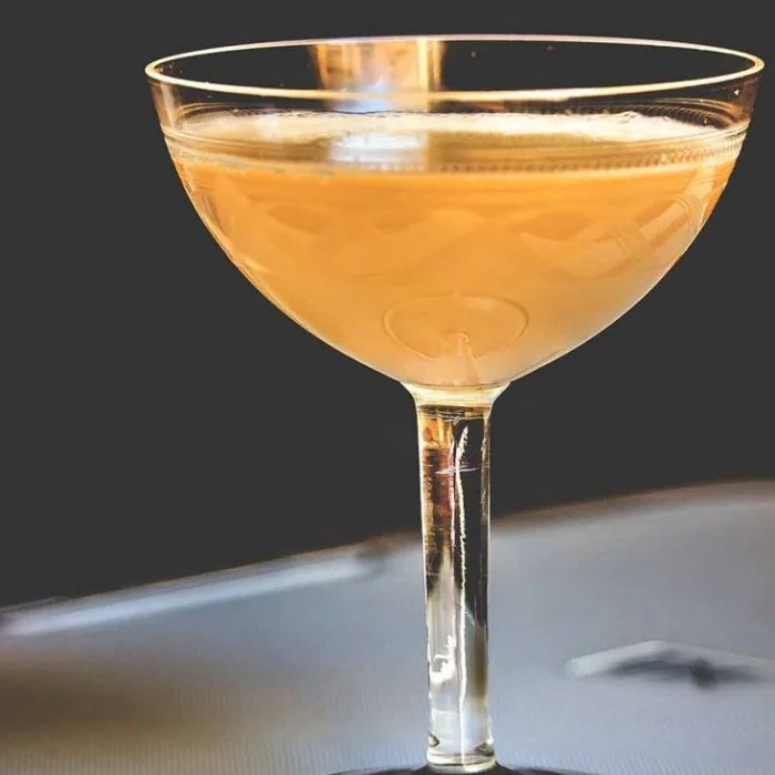 Bellini Martini cocktail