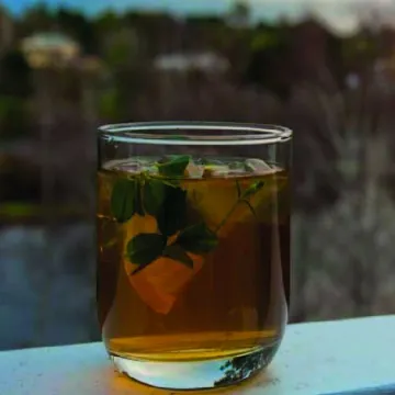 Clove Cocktail