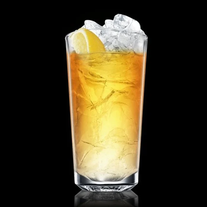 Kurant Tea cocktail