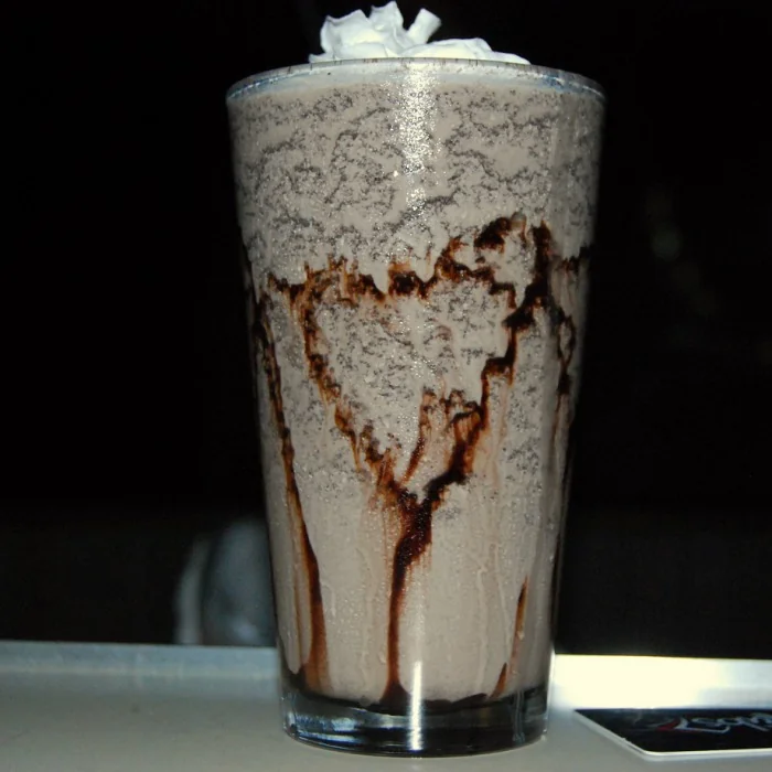 Коктейль Oreo Mudslide