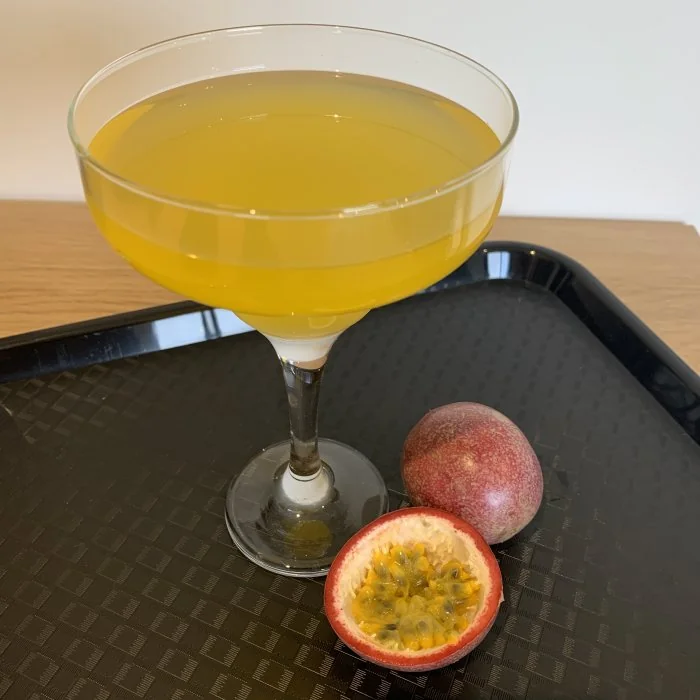 Коктейль Passion Fruit Martini