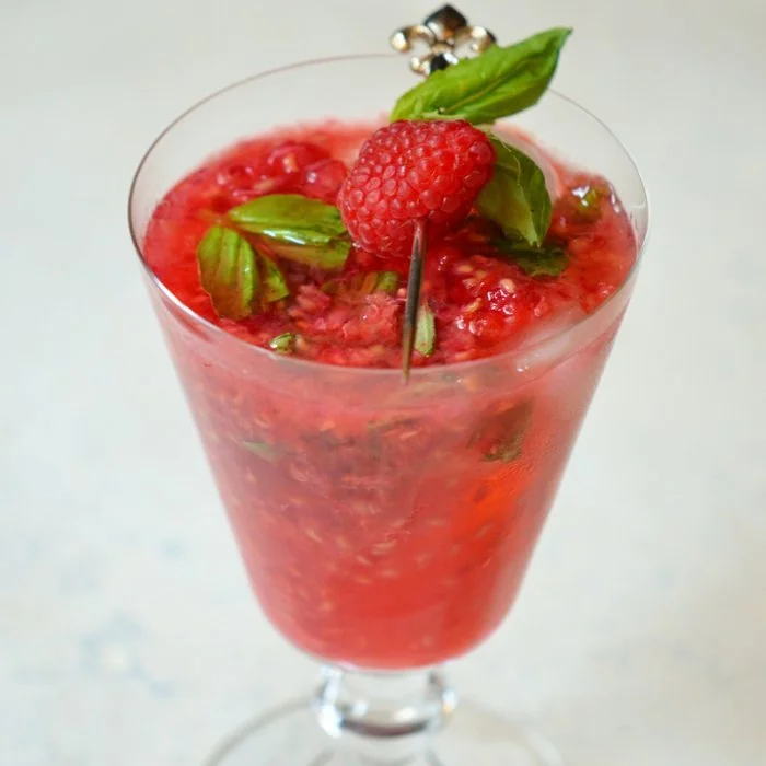 Коктейль Raspberry Cooler