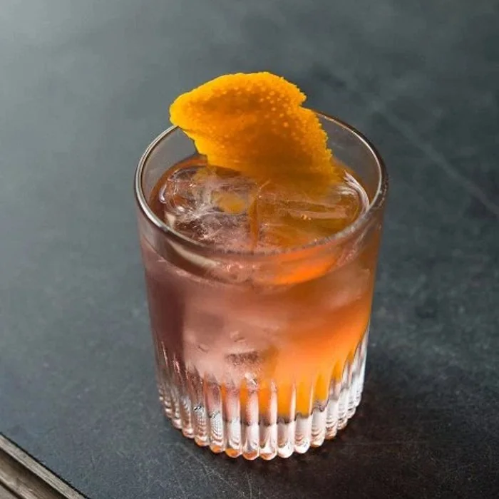 Коктейль Turf Cocktail